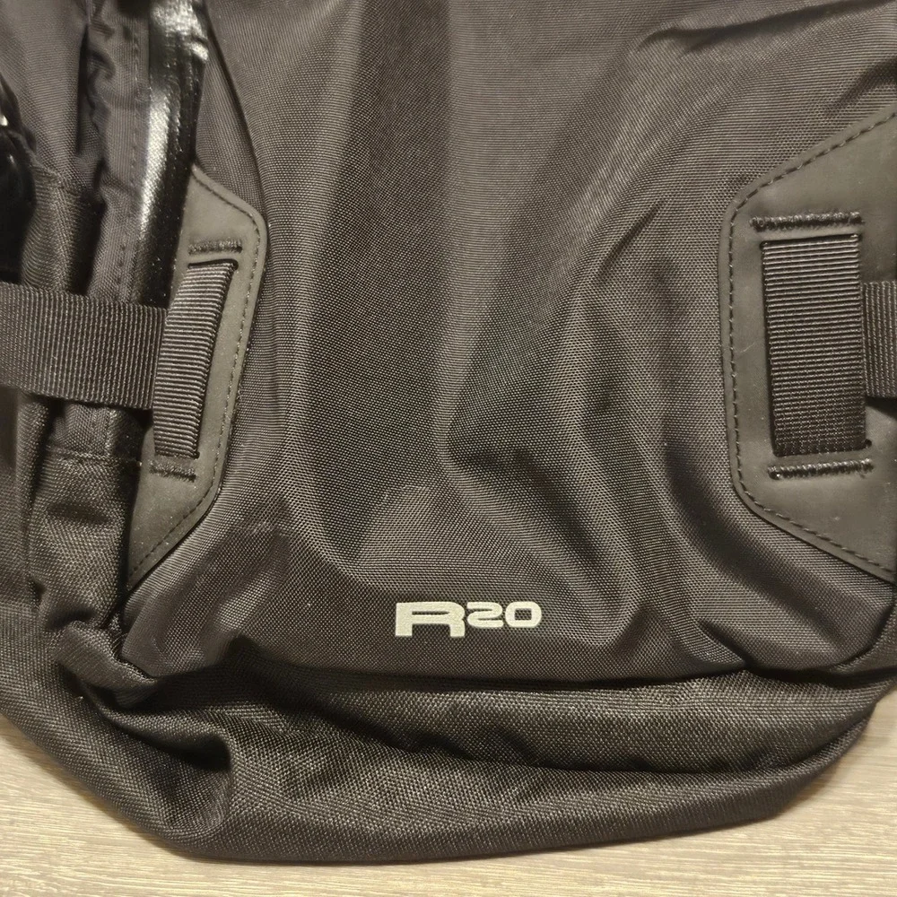 Kriega R20 Motorcycle Backpack Black Quadloc-lite Harness 20L